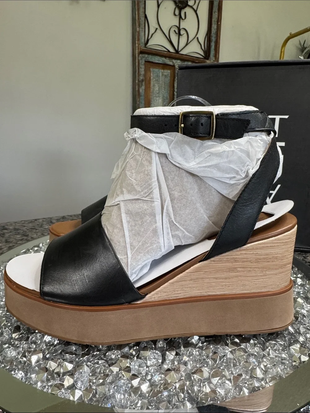 Naturalizer new box